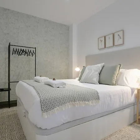 Romantic Roig Arena N2 Virkin