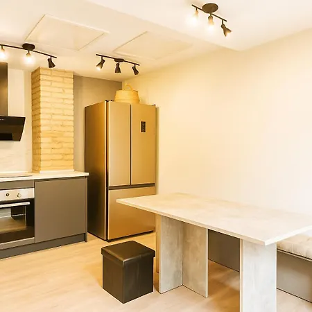 Cabanyal Deluxe 5 Hab Playa, 11 Noches Minimo דירה