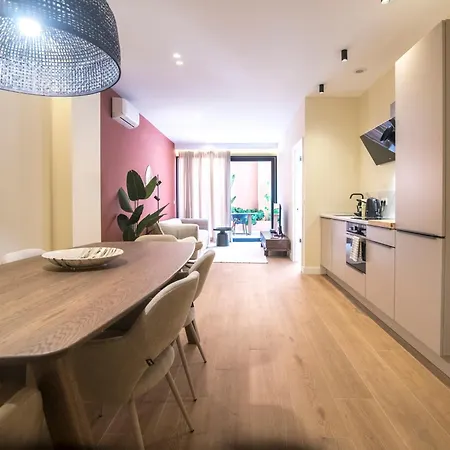 Moderno Con Terraza En El Centro *