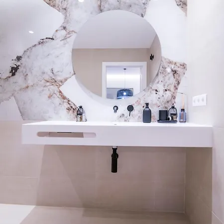 Moderno Con Terraza En El Centro *