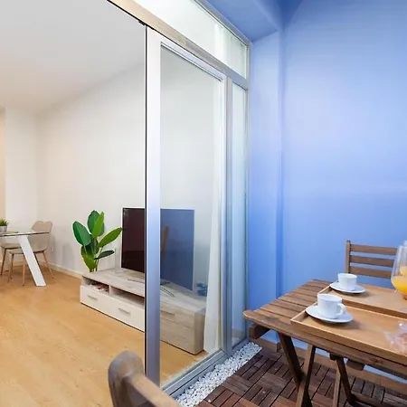 Beachside Ideal For Digital Nomads 아파트
