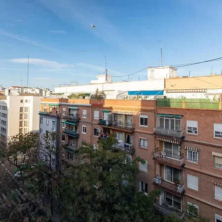 Montolivet Gulliver Apartment *