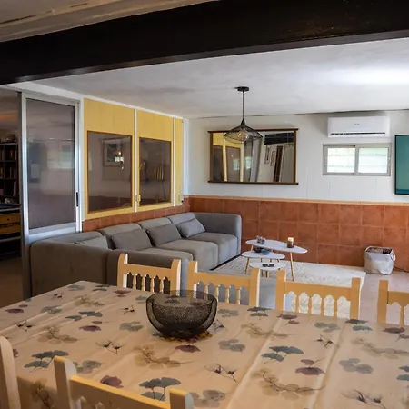 Beautiful With Huge Private Pool And Vineyard View *