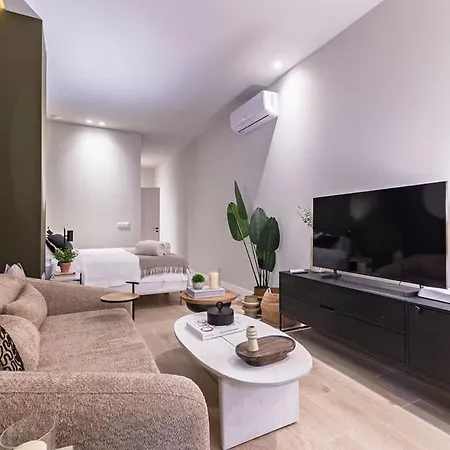 Stylish And Cosy L * Валенсия