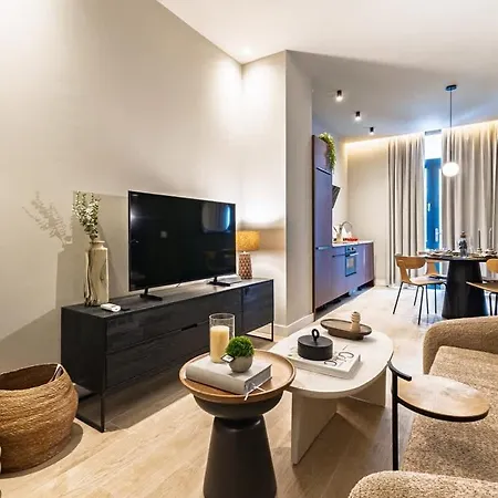 Stylish And Cosy L * Валенсия