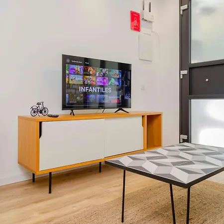 Acogedor Frente A Plaza Del Cedro