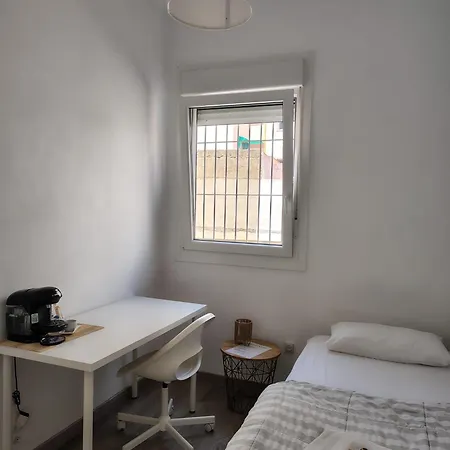 Homestay Agui House *