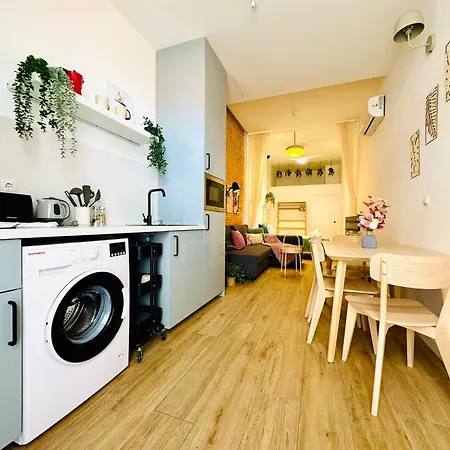 Relaxing Beachside Cabanyal Loft Appartement