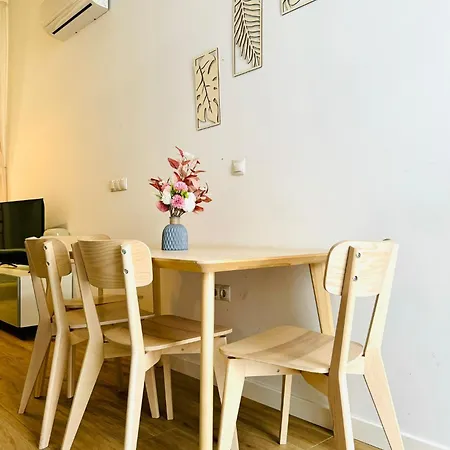 Relaxing Beachside Cabanyal Loft Apartamento *