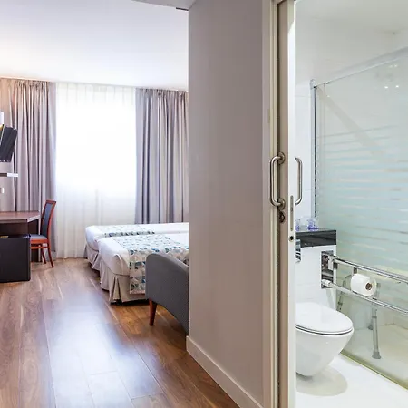 Olympia Universidades Hotell 3*