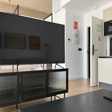 Demetrio By Alma Apartment *