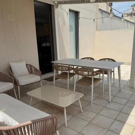 Apartment Demetrio By Alma