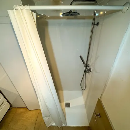 Bonito Con Terraza En Centro Historico 瓦伦西亚