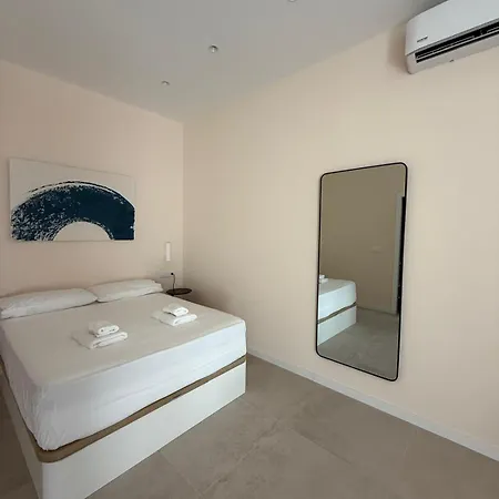 Roca Coll Msuites Apartment *