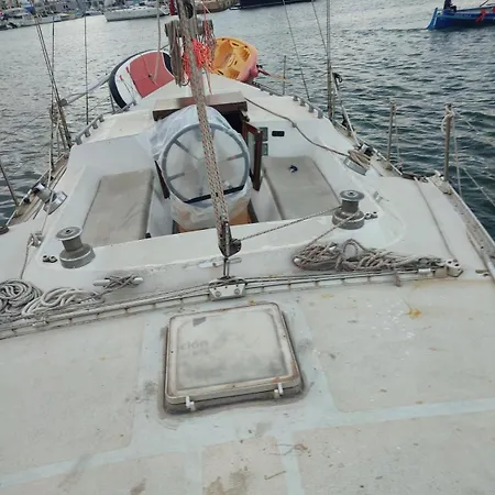 Romantic Sailboat Bateau-hôtel *