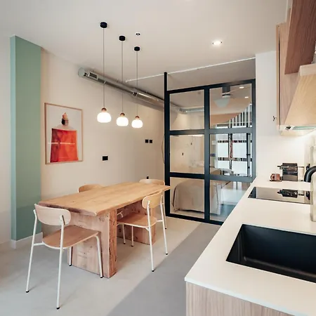 Apartahotel The Atelier Lofts *