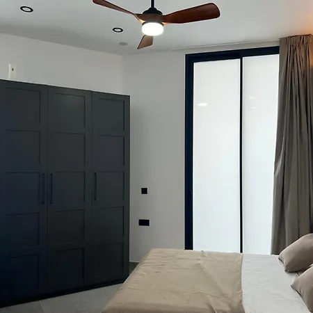 Mistral Apartment *