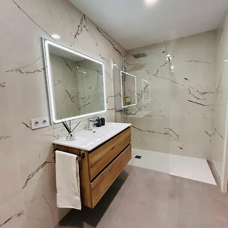 Aires De - Spacious 2-bedroom Valencia