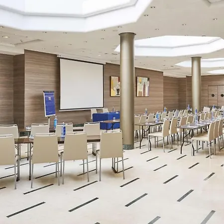 Hotel Nh Center Valenza