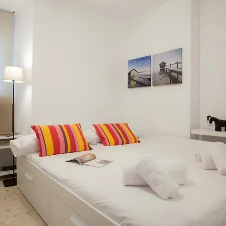 Singularstays Mercado Central *