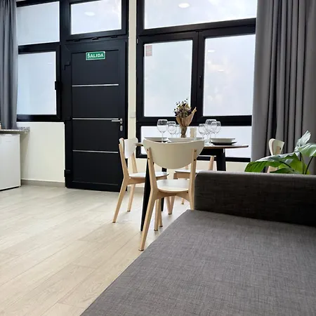 Ciudad De Artes Y Ciencias شقة فندقية فالنسيا