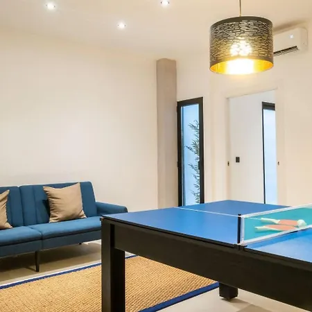 New Mestalla | Jacuzzi | Billar | Ping Pong Апартаменты *