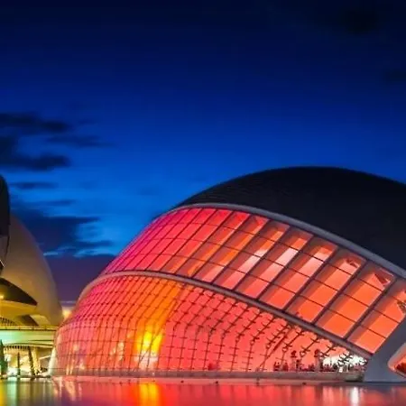 Che Loft! Artes Y Ciencias Appartement *