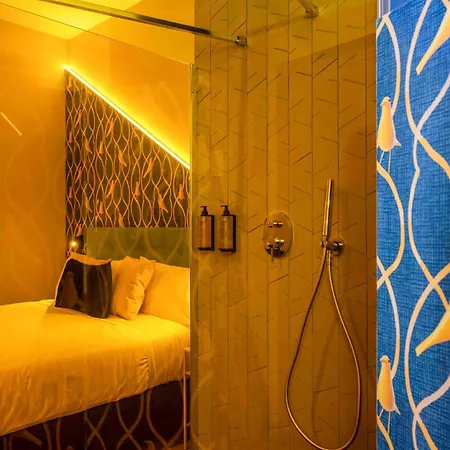 Apart Otel Pathos By Mimood Valensiya