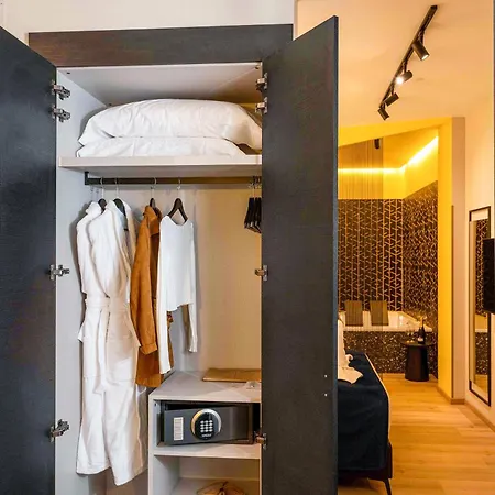 Pathos By Mimood 4* バレンシア