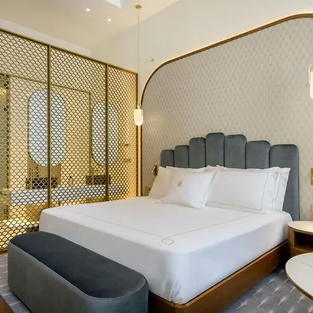 מלון Grand Centenari, Valencia, Autograph Collection 5*