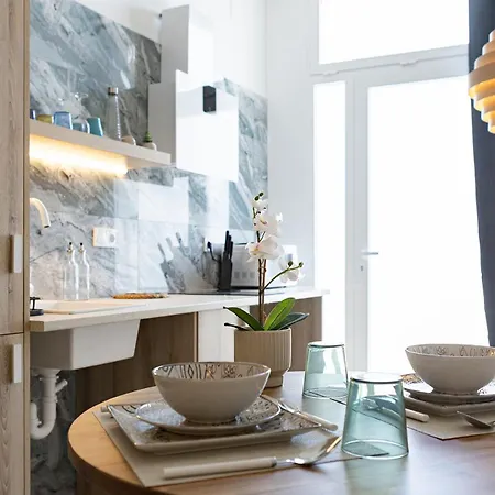 Uy - Loft Acogedores Y Modernos Estudios Cerca De La Estacion Joaquin Sorolla Apartment *