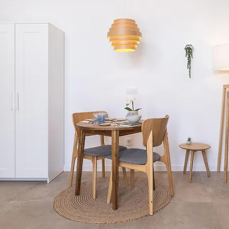 Uy - Loft Acogedores Y Modernos Estudios Cerca De La Estacion Joaquin Sorolla Valencia