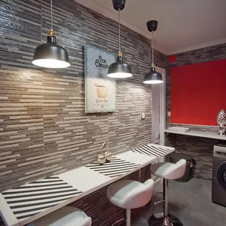 Lägenhet 4-bed Sleeps 7 Free Parking Valencia