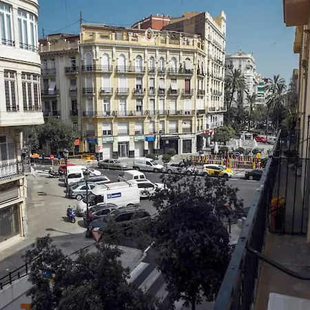 Remarkable 3 Bedroom In L'eixample Valencia