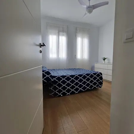 Estacion Joaquin Sorolla Myhomestay Valencia