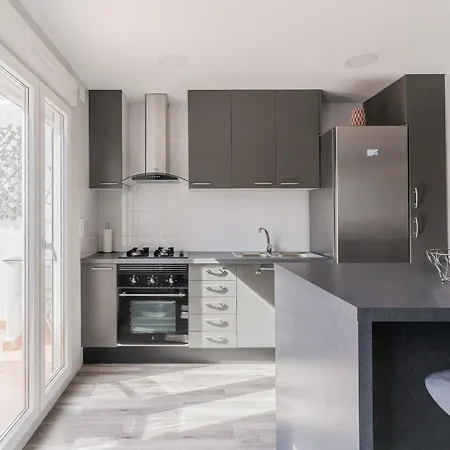 Enjoy Valencia: Deluxe With Terrace