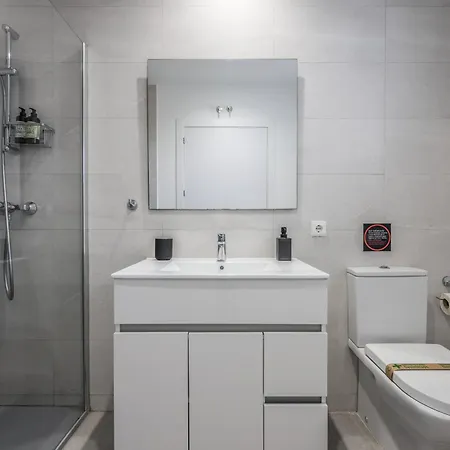 Appartement Estudio En Malvarrosa A Metros De La Playa, Con Terraza Y Zonas Comun