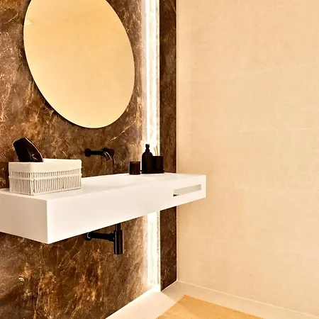 Saristays Center L * فالنسيا