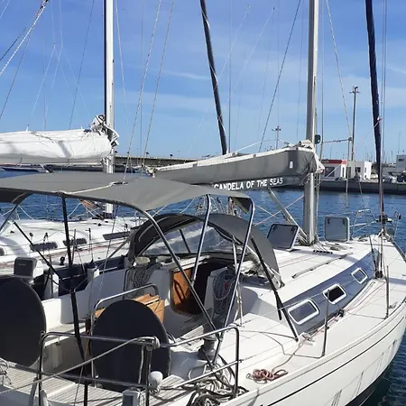 Magnificent Sailboat With Free Parking For Cars * Βαλένθια