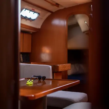 Πλωτό κατάλυμα Magnificent Sailboat With Free Parking For Cars *