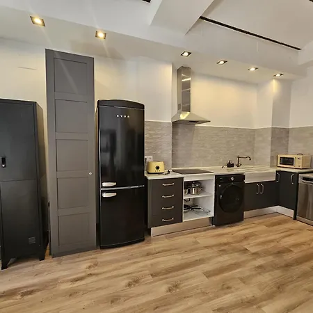 Apartment Luxury Apartament, Very Close To Cabanal Beach, Netflix, Late Checkout *