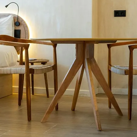 Nomad Haux Puerto Valencia