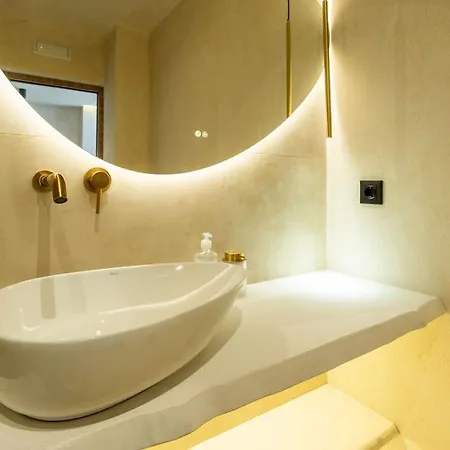 Nomad Haux Puerto 4* Valencia