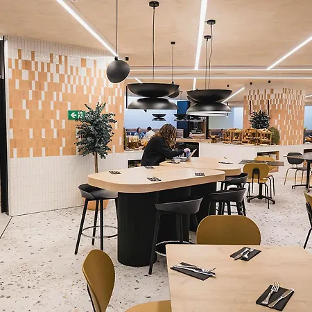Отель Novotel Lavant Валенсия