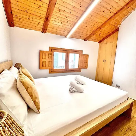 Casa Del Carmen Valencia