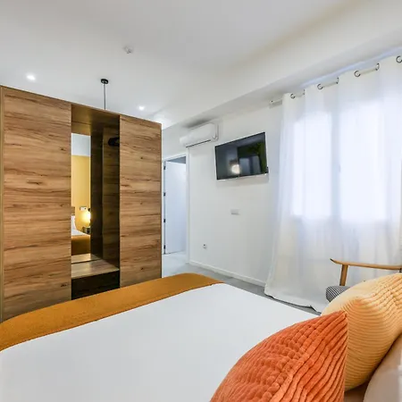 Malvarrosa Apartment *