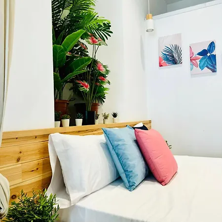 & Cozy Flat Close The Appartement