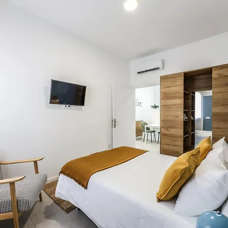 2 Hab En Malvarrosa A Metros De La Playa, Con Terraza Y Zonas Comun 3d * Valencia