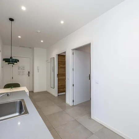 Apartment 2 Hab En Malvarrosa A Metros De La Playa, Con Terraza Y Zonas Comun 3d Valencia