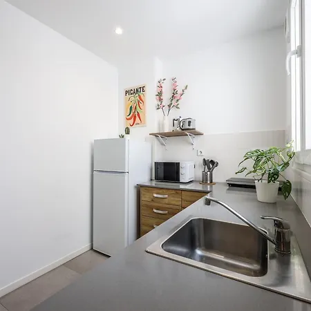Apartment 2 Hab En Malvarrosa A Metros De La Playa, Con Terraza Y Zonas Comun 3d